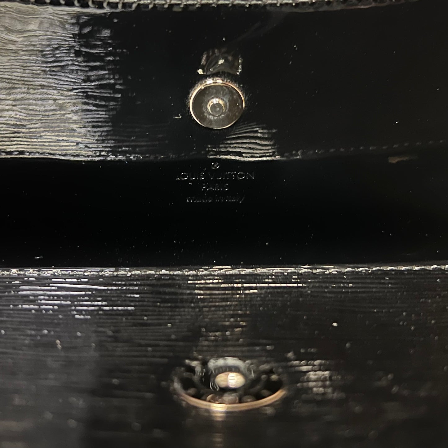LOUIS VUITTON Electric Epi Sobe Clutch