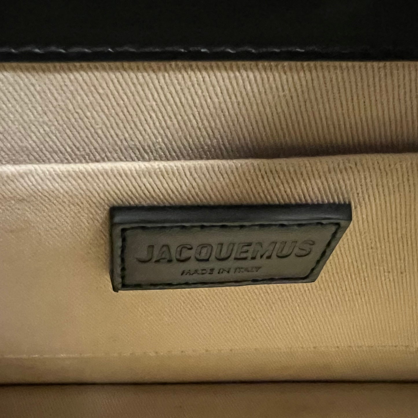 JACQUEMUS Le Grand Chiquito in Black