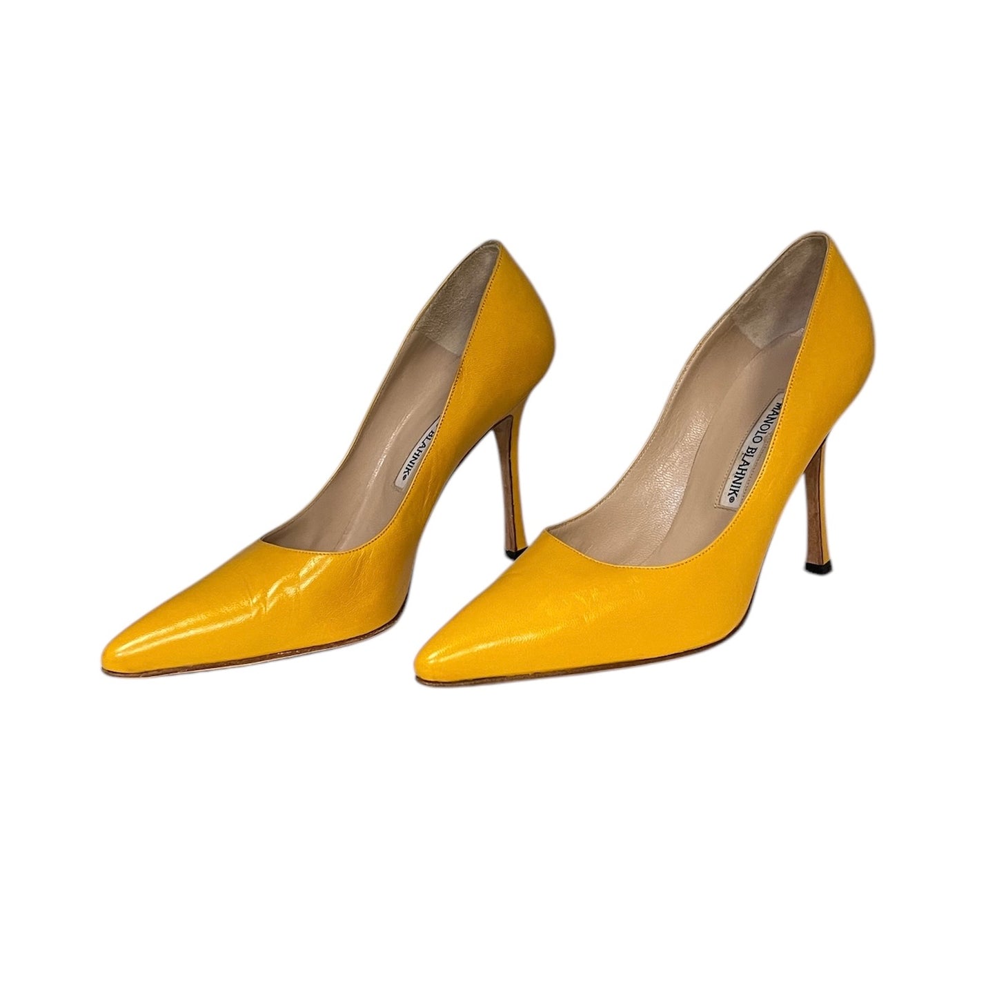MANOLO BLAHNIK Pumps in Yellow | Size 38