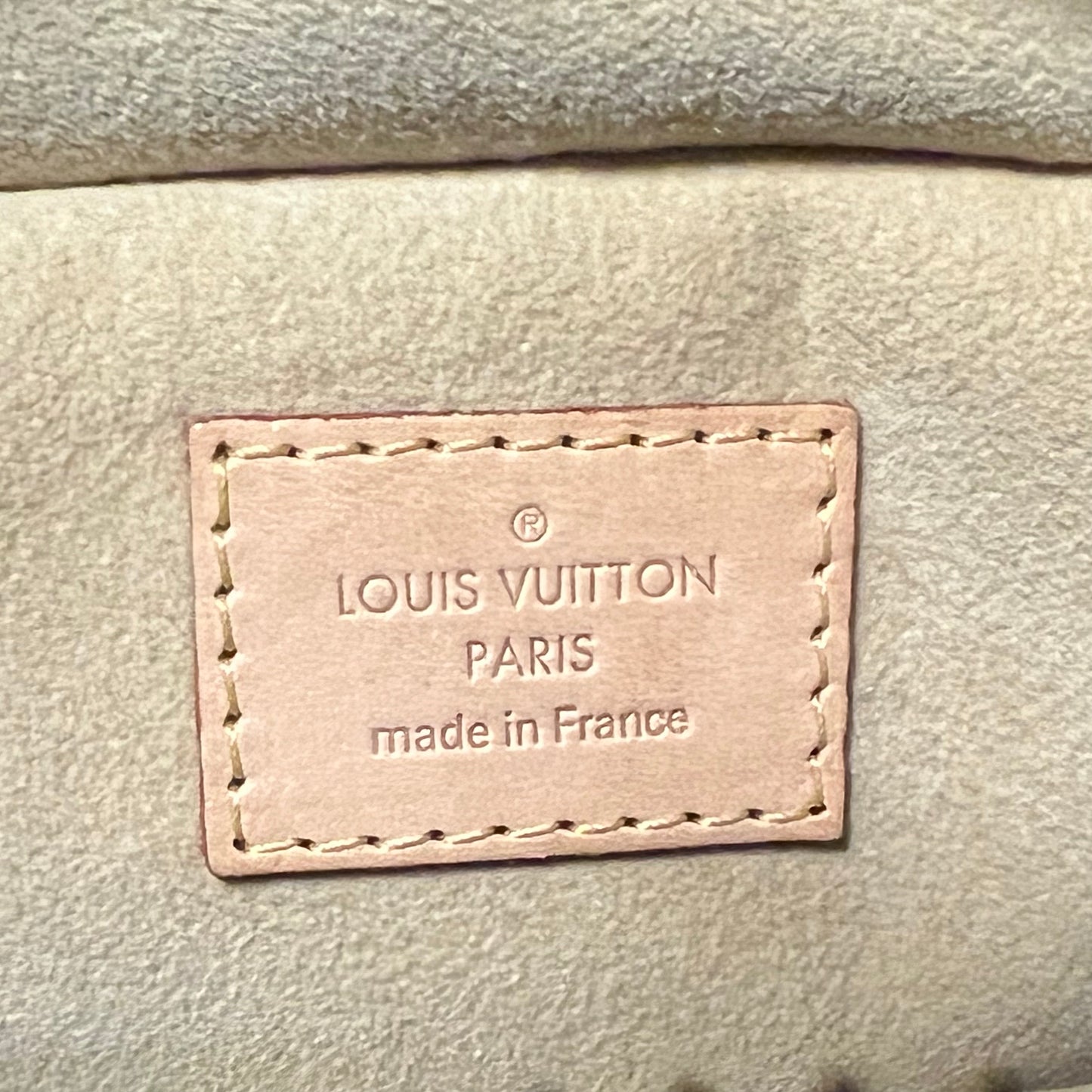 LOUIS VUITTON Manhattan PM