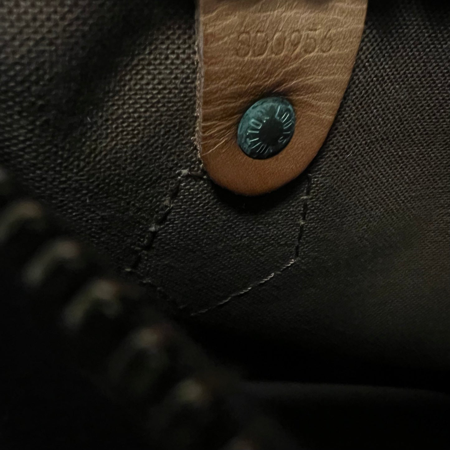 LOUIS VUITTON Speedy 25