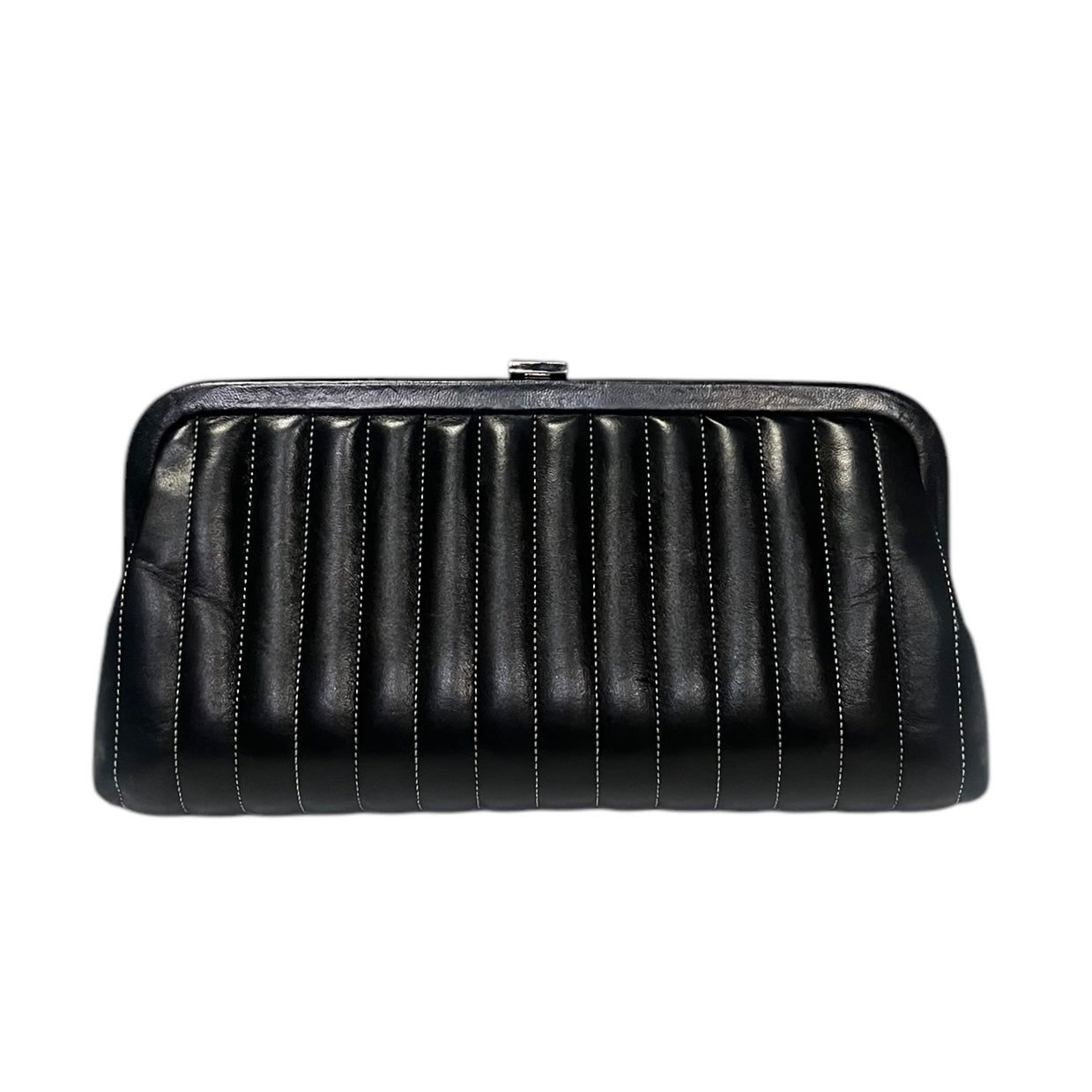 CHANEL Mademoiselle Ligne Clutch