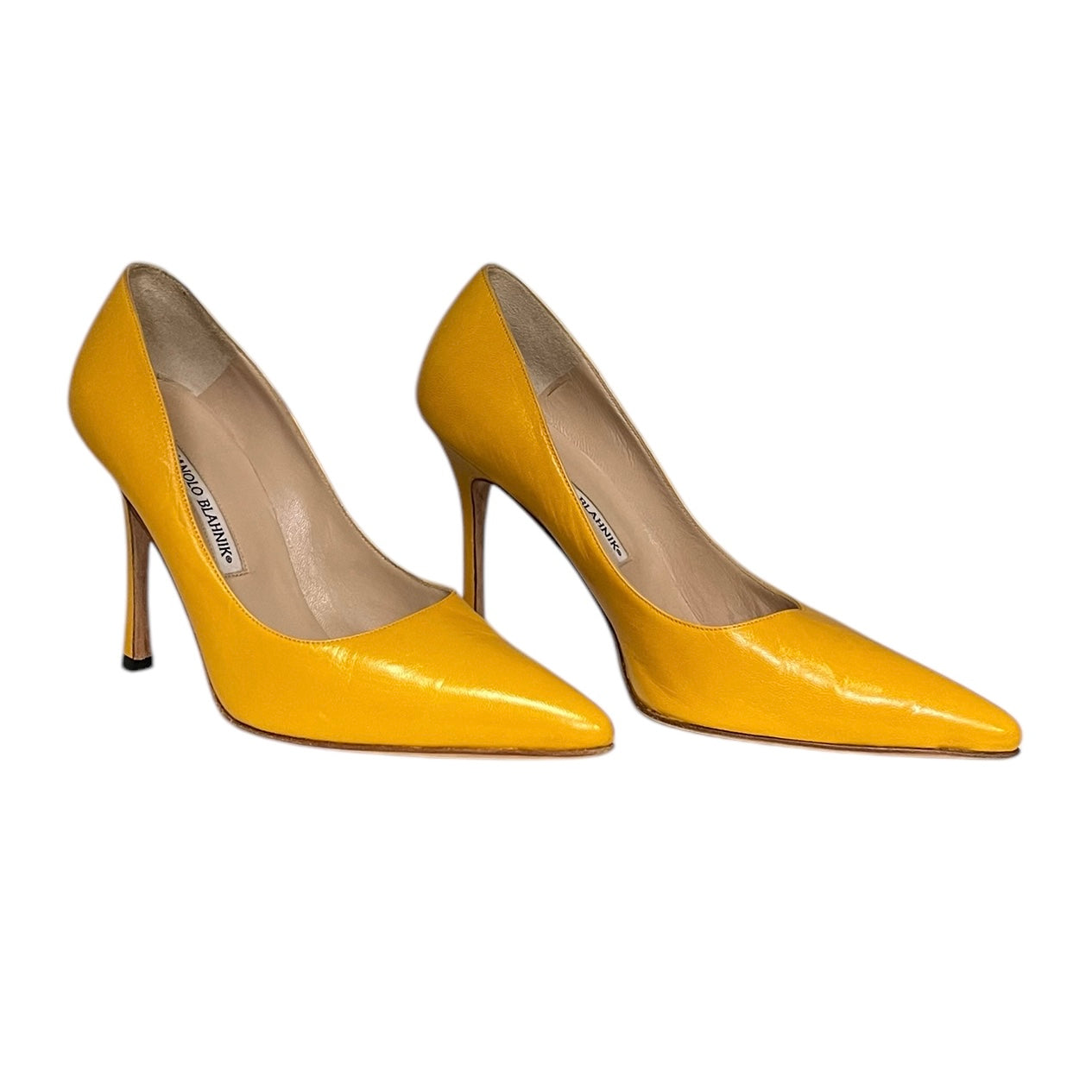 MANOLO BLAHNIK Pumps in Yellow | Size 38