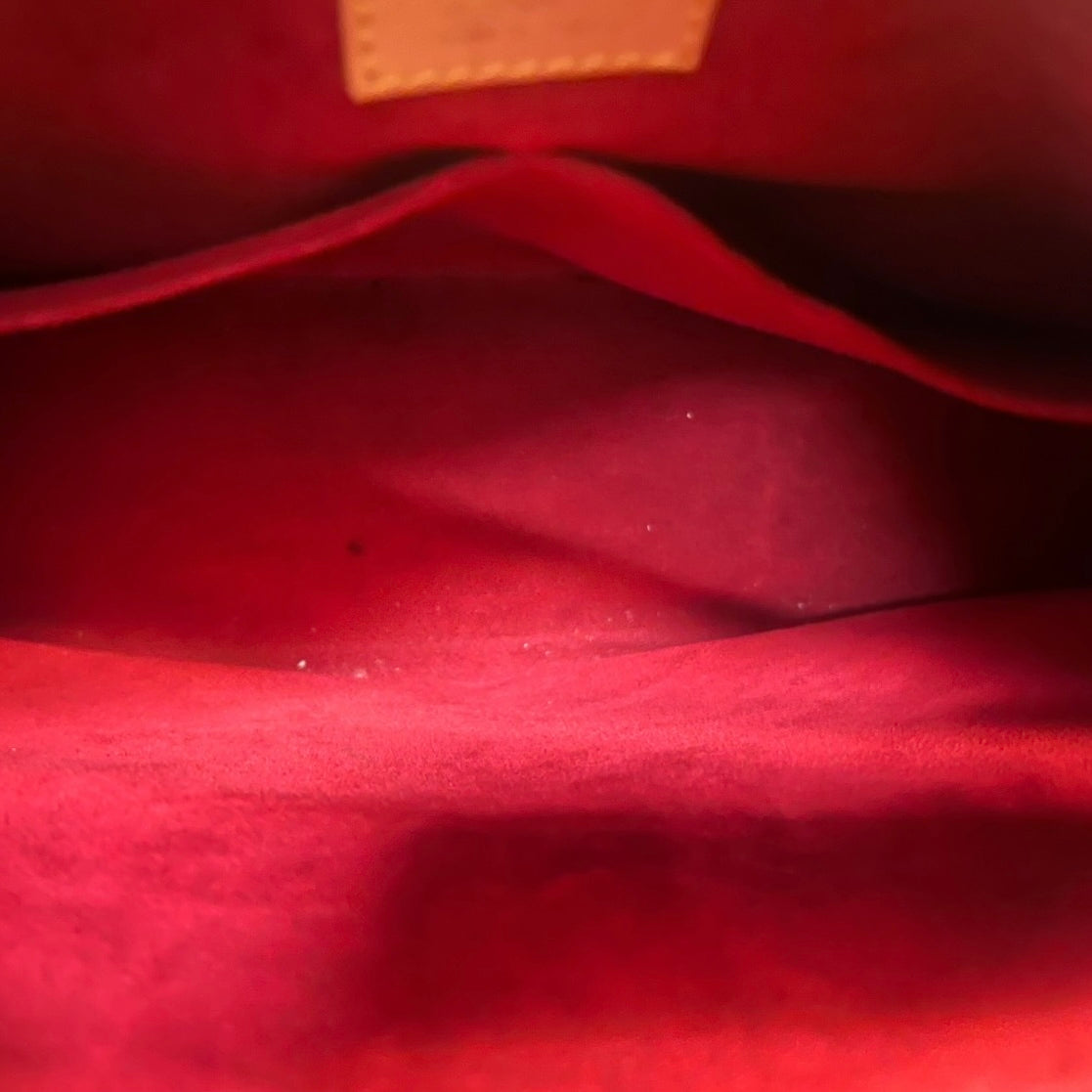 LOUIS VUITTON Multipli-Cite Shoulder Bag