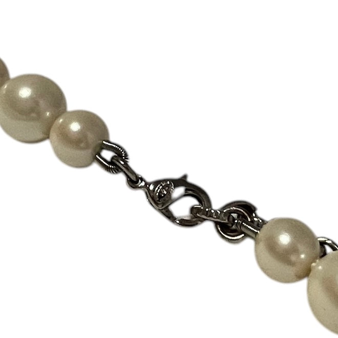CHANEL Strass CC Station Pearl Necklace