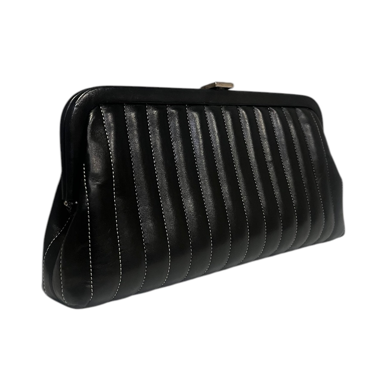 CHANEL Mademoiselle Ligne Clutch