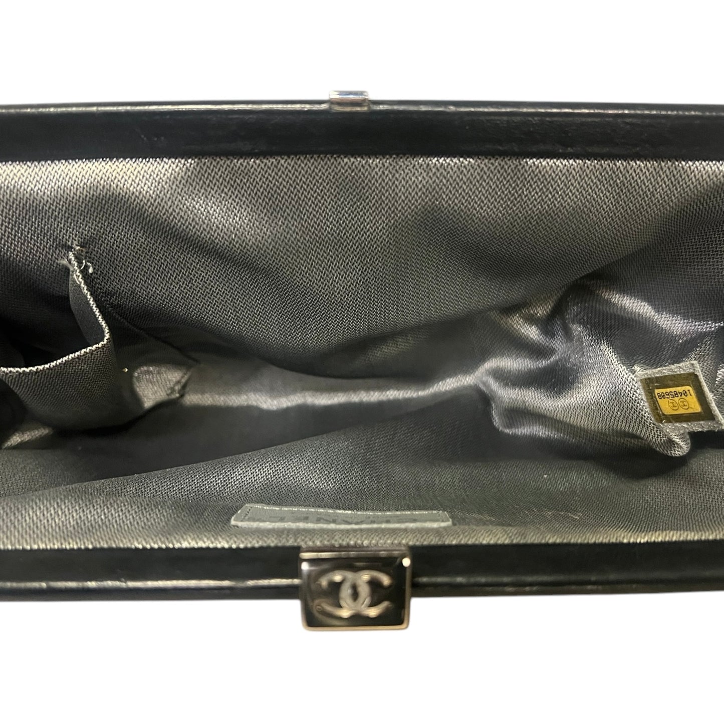 CHANEL Mademoiselle Ligne Clutch