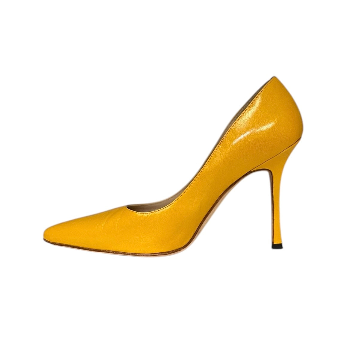 MANOLO BLAHNIK Pumps in Yellow | Size 38