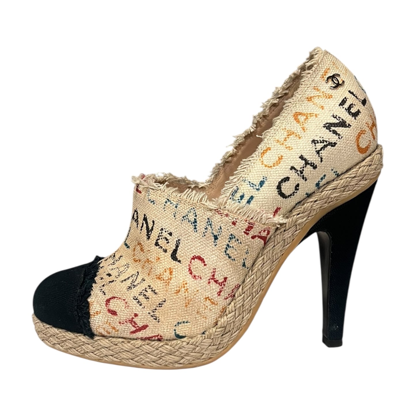 CHANEL Graffiti Cap Toe Pumps | 38.5