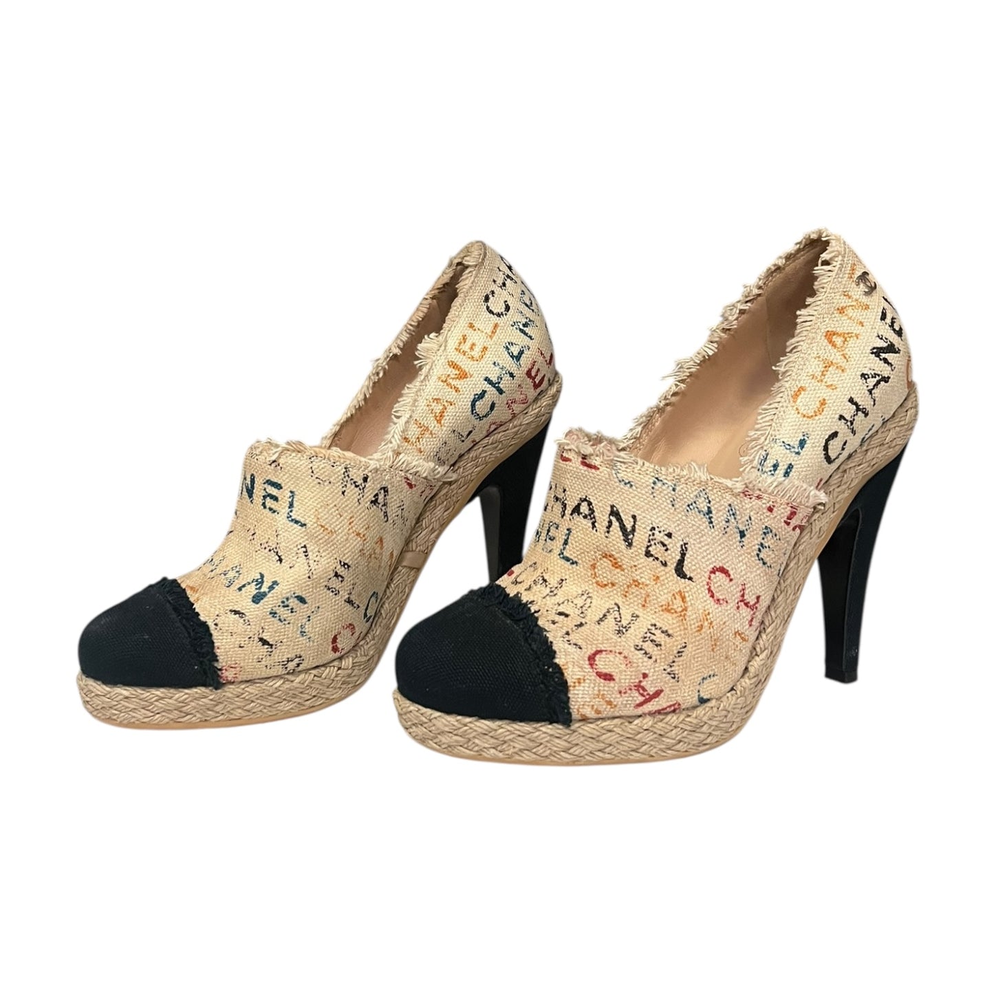 CHANEL Graffiti Cap Toe Pumps | 38.5