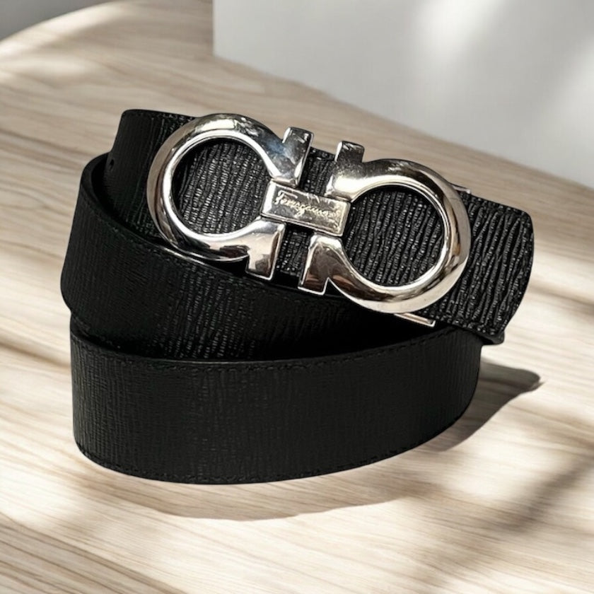 SALVATORE FERRAGAMO Reversible Gancini Belt in Black & Navy Grained Leather | 42”