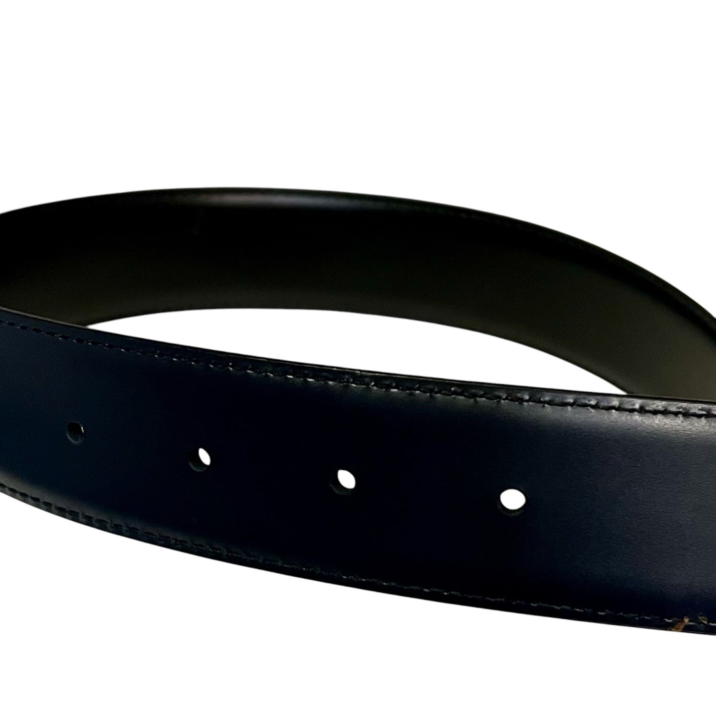 SALVATORE FERRAGAMO Reversible Carbon Gancini Belt in Black & Navy Leather | 42”