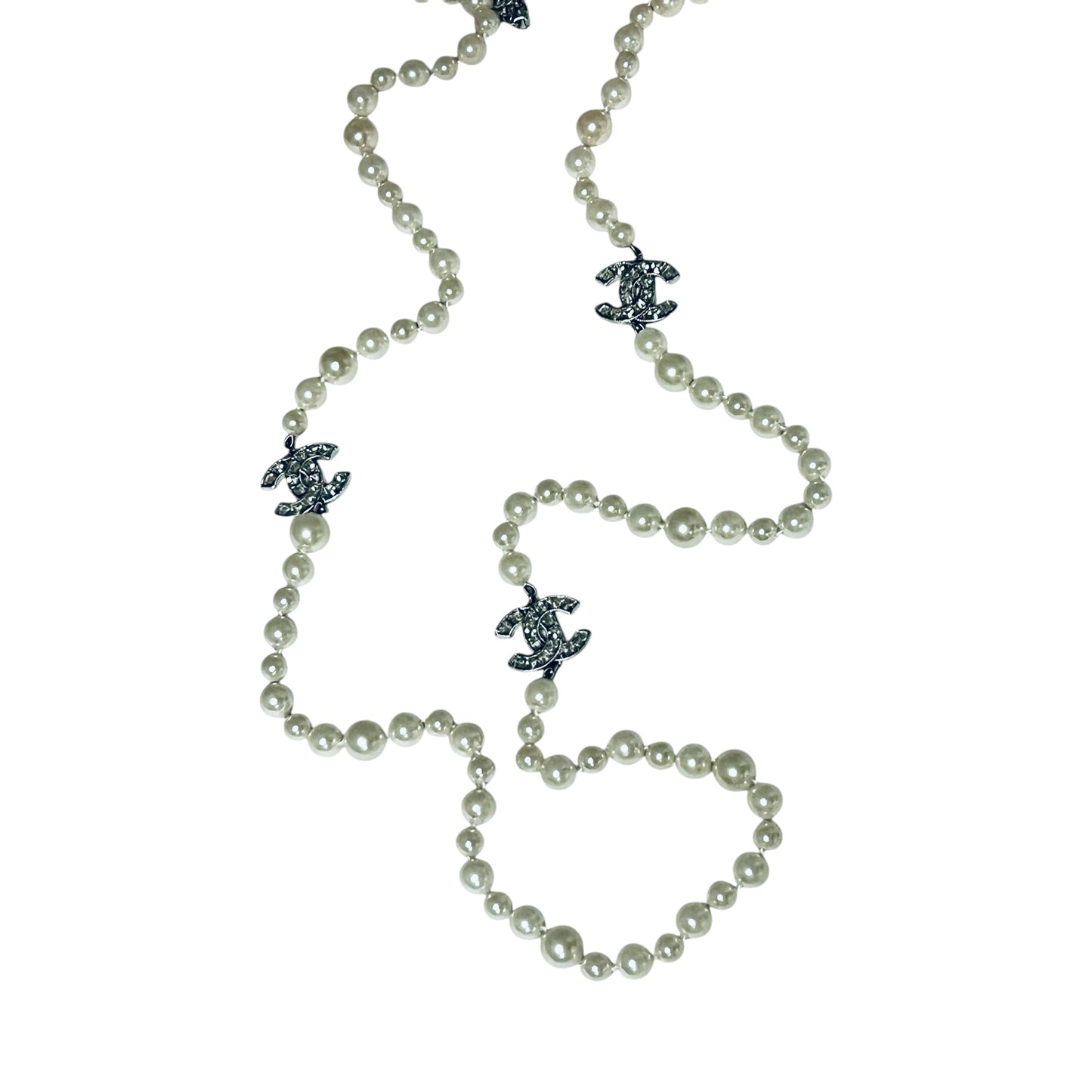 CHANEL Strass CC Station Pearl Necklace