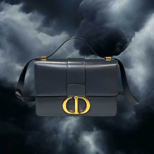 DIOR 30 Montaigne Shoulder Bag