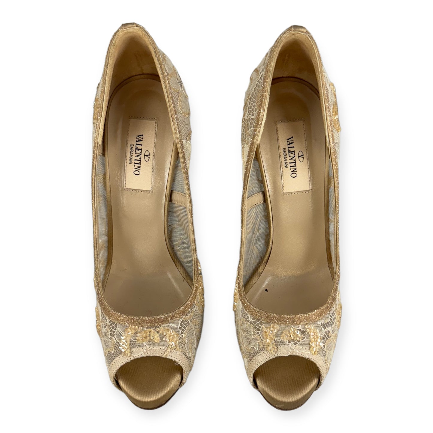 VALENTINO GARAVANI Lace Pumps in Nude | Size 37