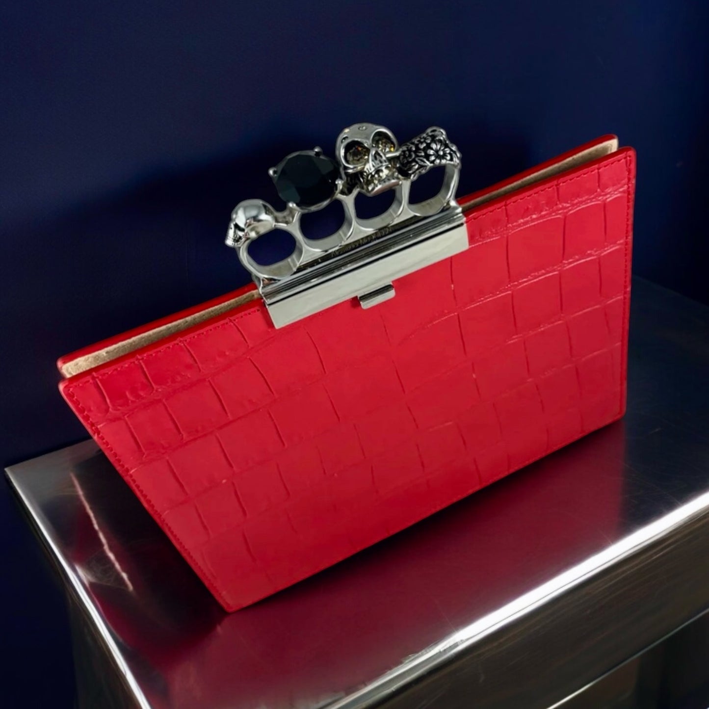 ALEXANDER MCQUEEN Embossed Knuckle Clutch in Red