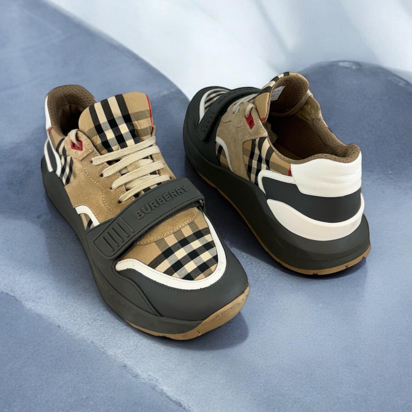 BURBERRY Check Runners in Tan Gray | Size 45
