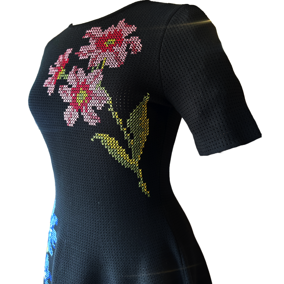 OSCAR de la RENTA Black Cross Stitch Floral Embroidered Pointelle Dress | Size 6