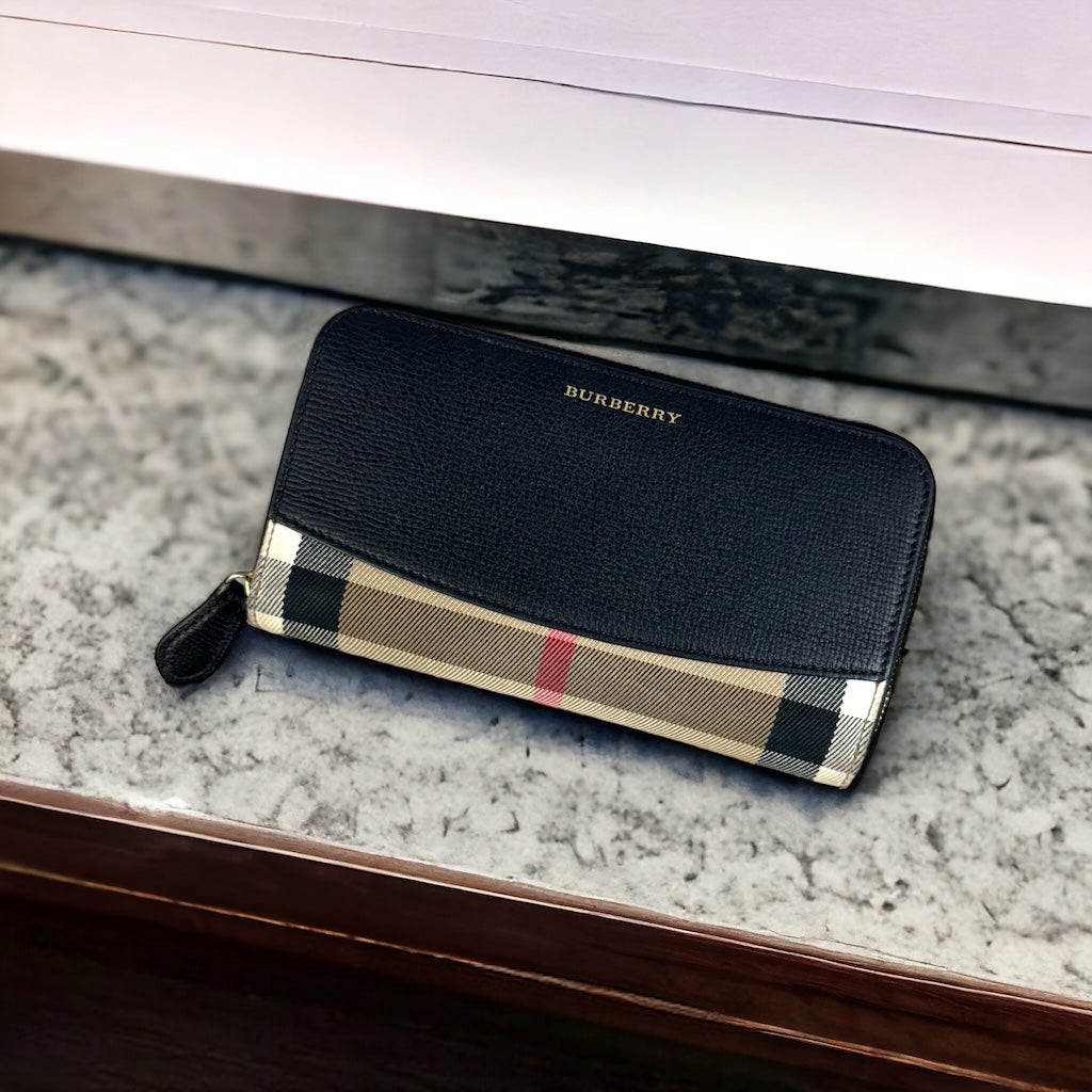 BURBERRY Check Zip Wallet in Beige Black