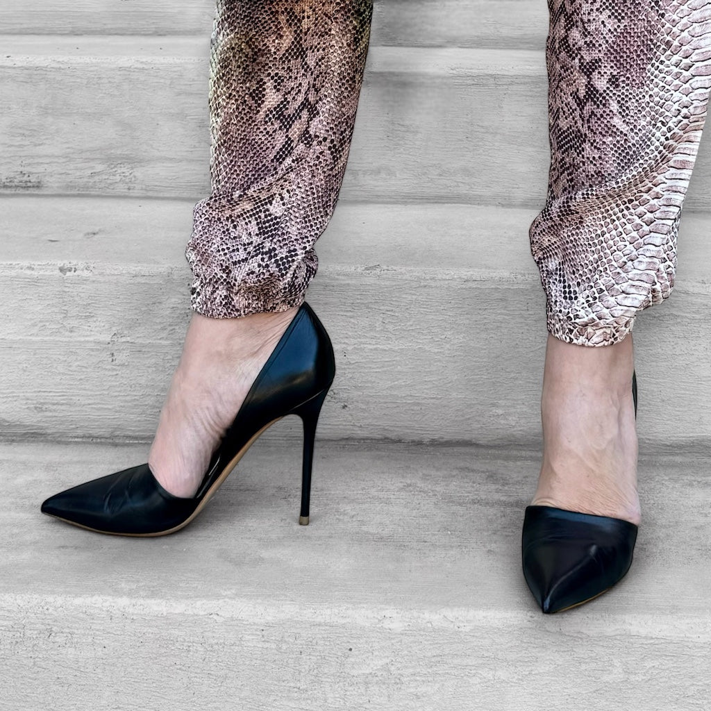 CELINE Leather D'Orsay Pumps in Black | Size 39.5