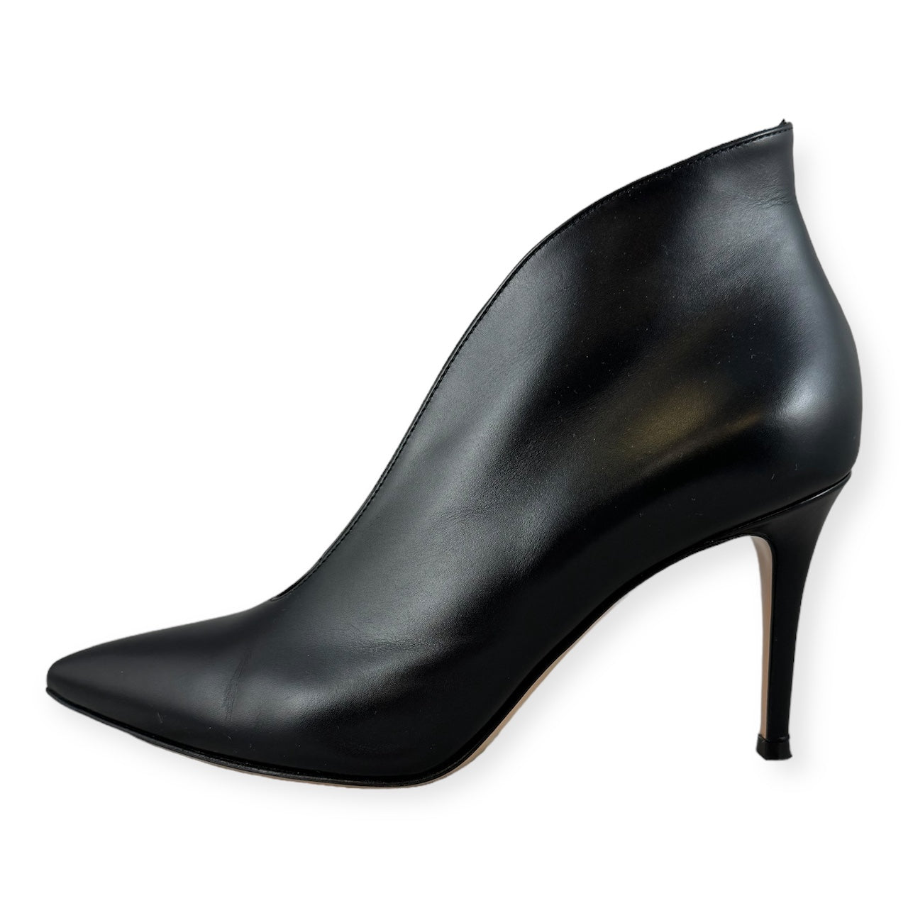 GIANVITO ROSSI Vania Pumps in Black | Size 38.5