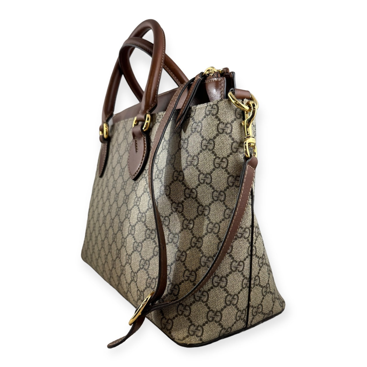 GUCCI GG Supreme Tote in Brown