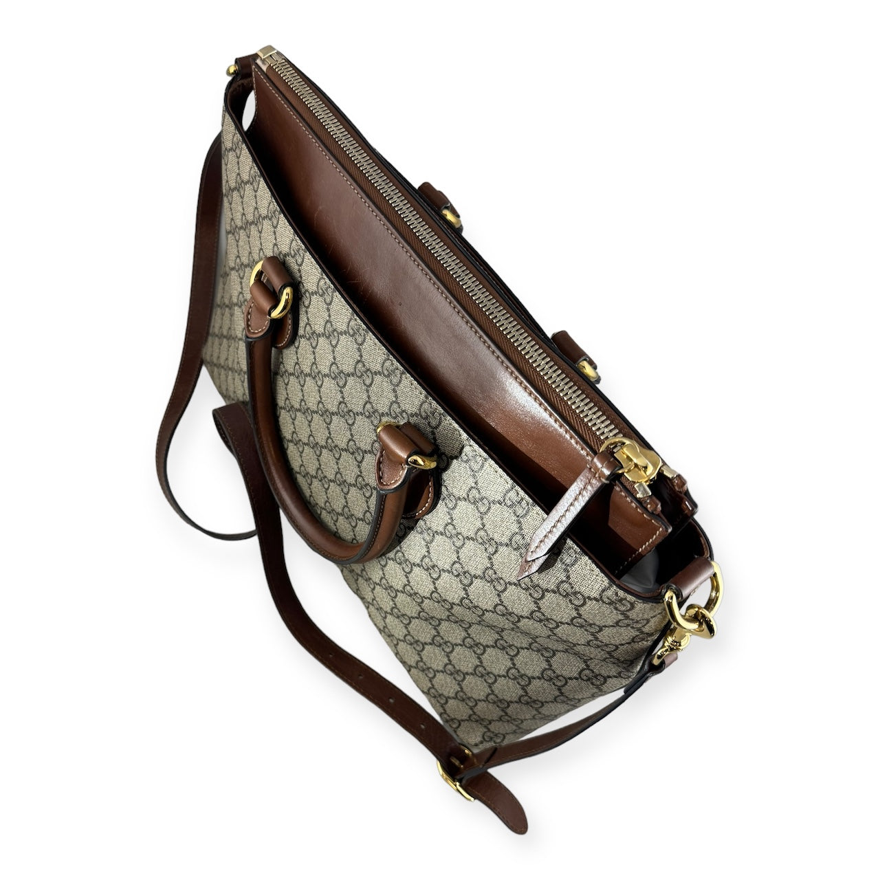 GUCCI GG Supreme Tote in Brown