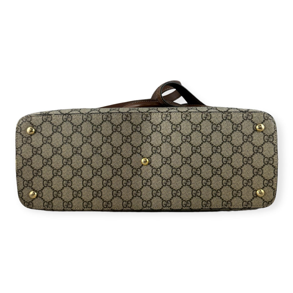 GUCCI GG Supreme Tote in Brown