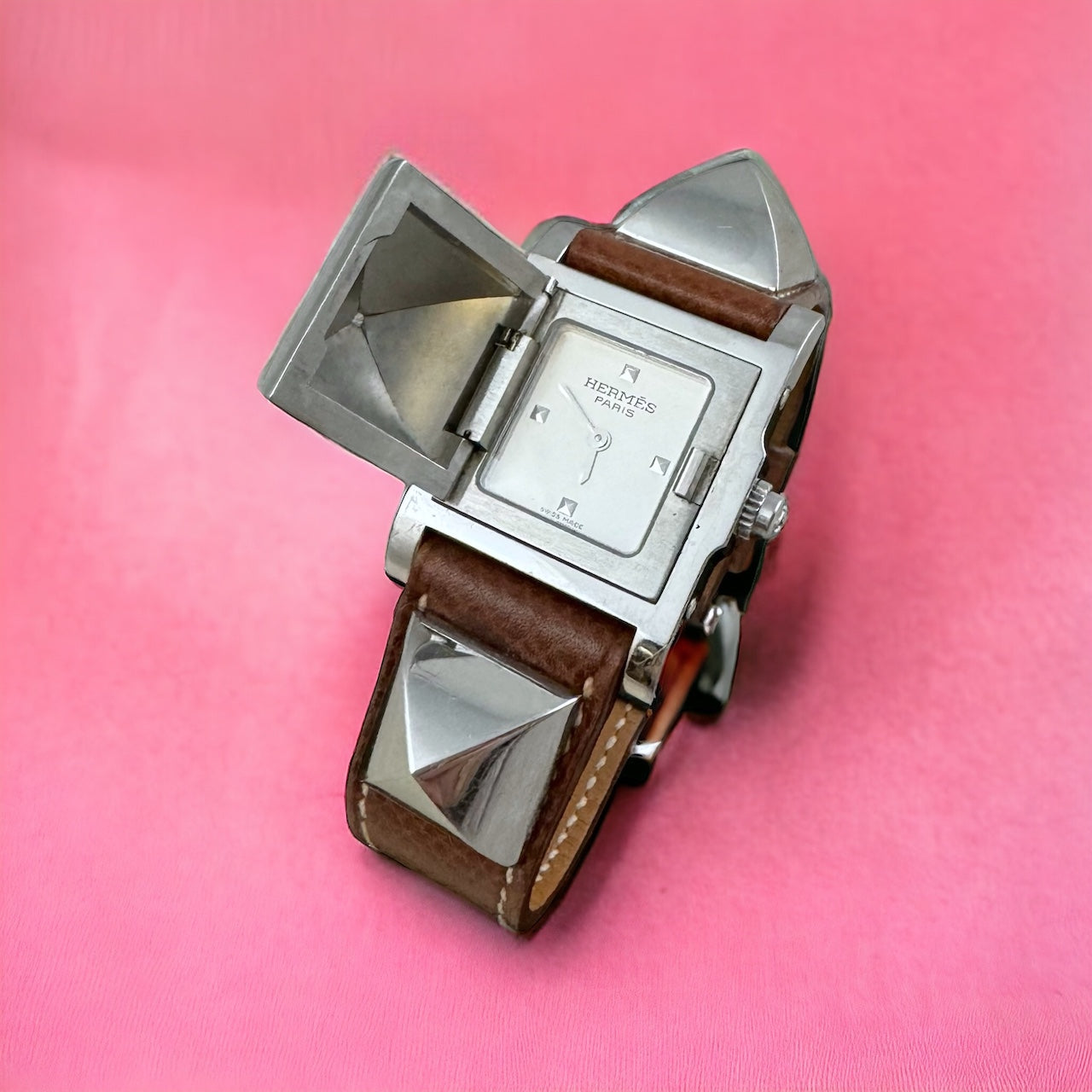 HERMES Medor Watch 27mm in Brown Silver