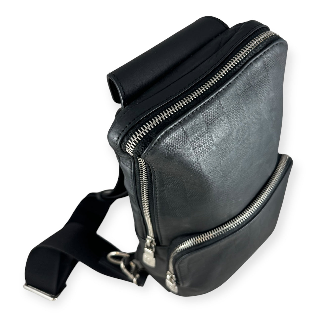 LOUIS VUITTON Avenue Sling Bag Damier Infini