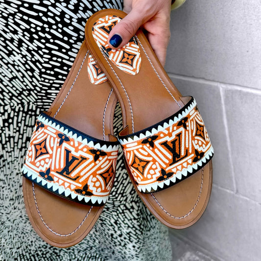 LOUIS VUITTON LV Crafty Lock It Mules in Orange Tan | Size 38