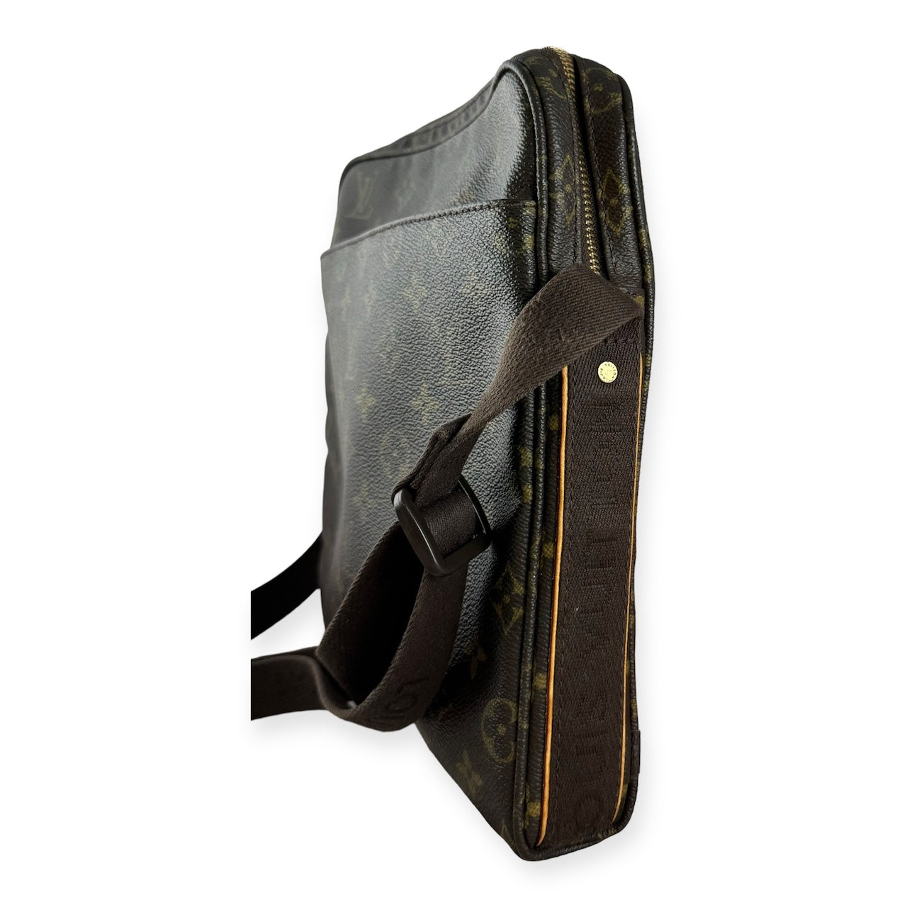 LOUIS VUITTON Monogram Messenger