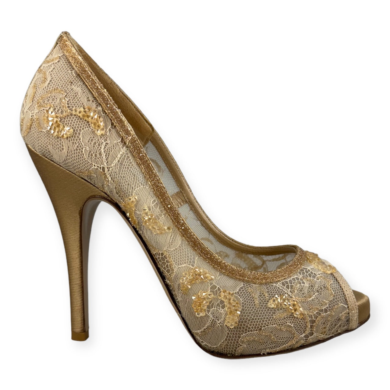 VALENTINO GARAVANI Lace Pumps in Nude | Size 37