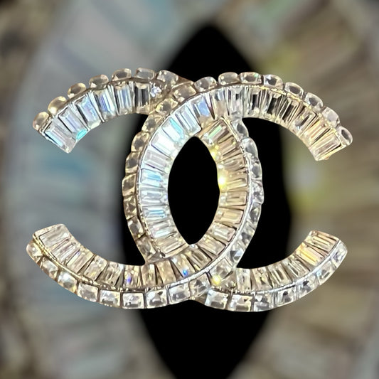 CHANEL Baguette Strass CC Brooch