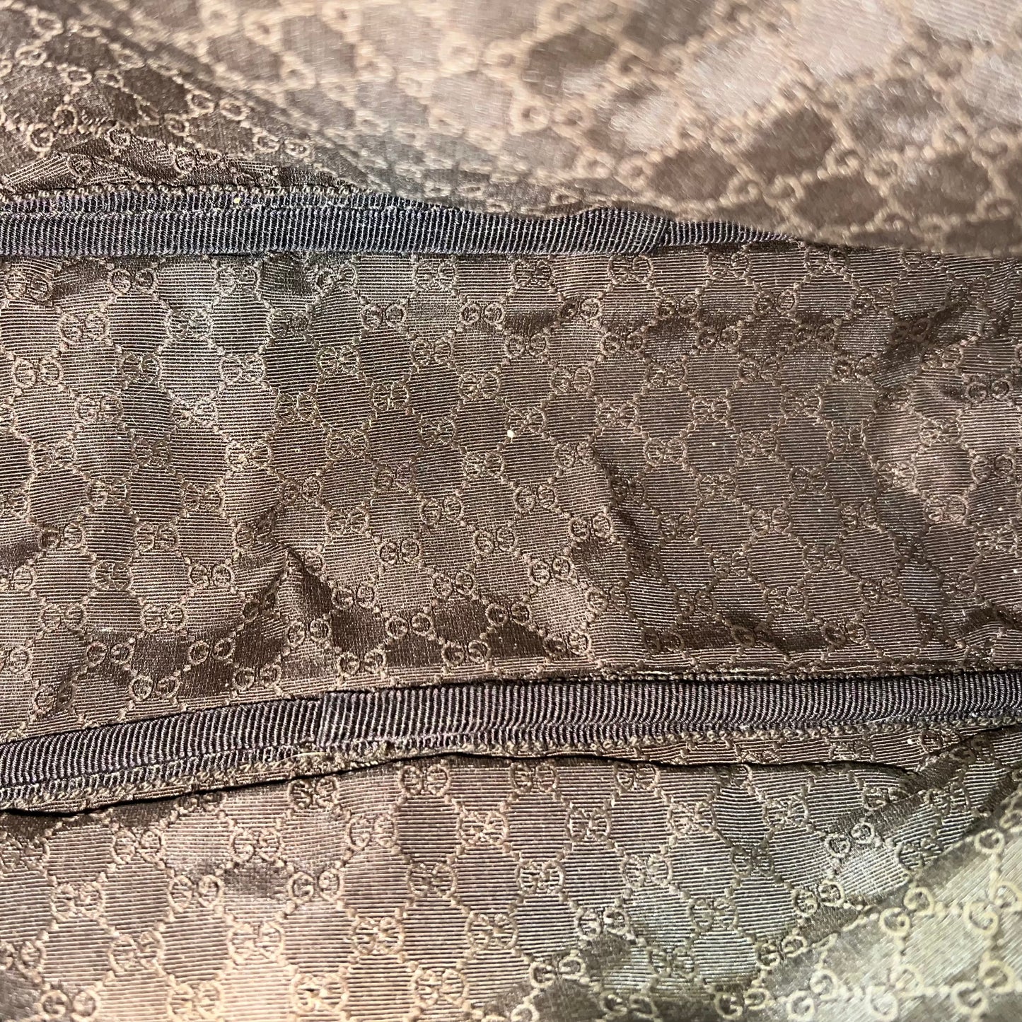 GUCCI Ostrich Dome Top Handle Shoulder Bag in Ivory