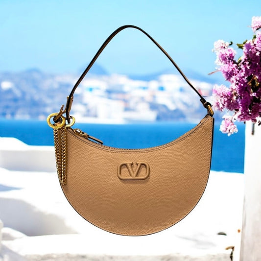 VALENTINO VLogo Signature Hobo in Rose Cannelle