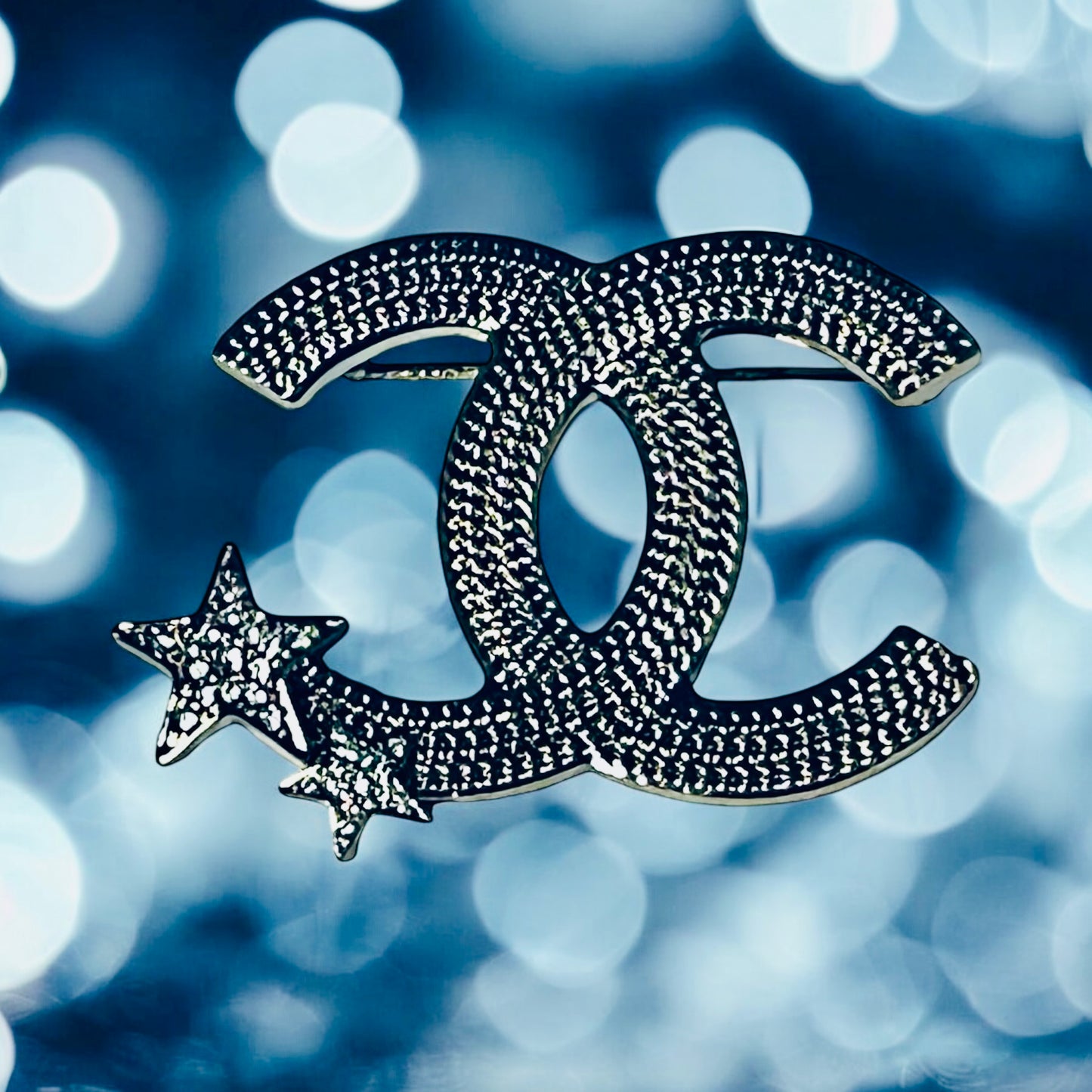 CHANEL Strass Star Brooch