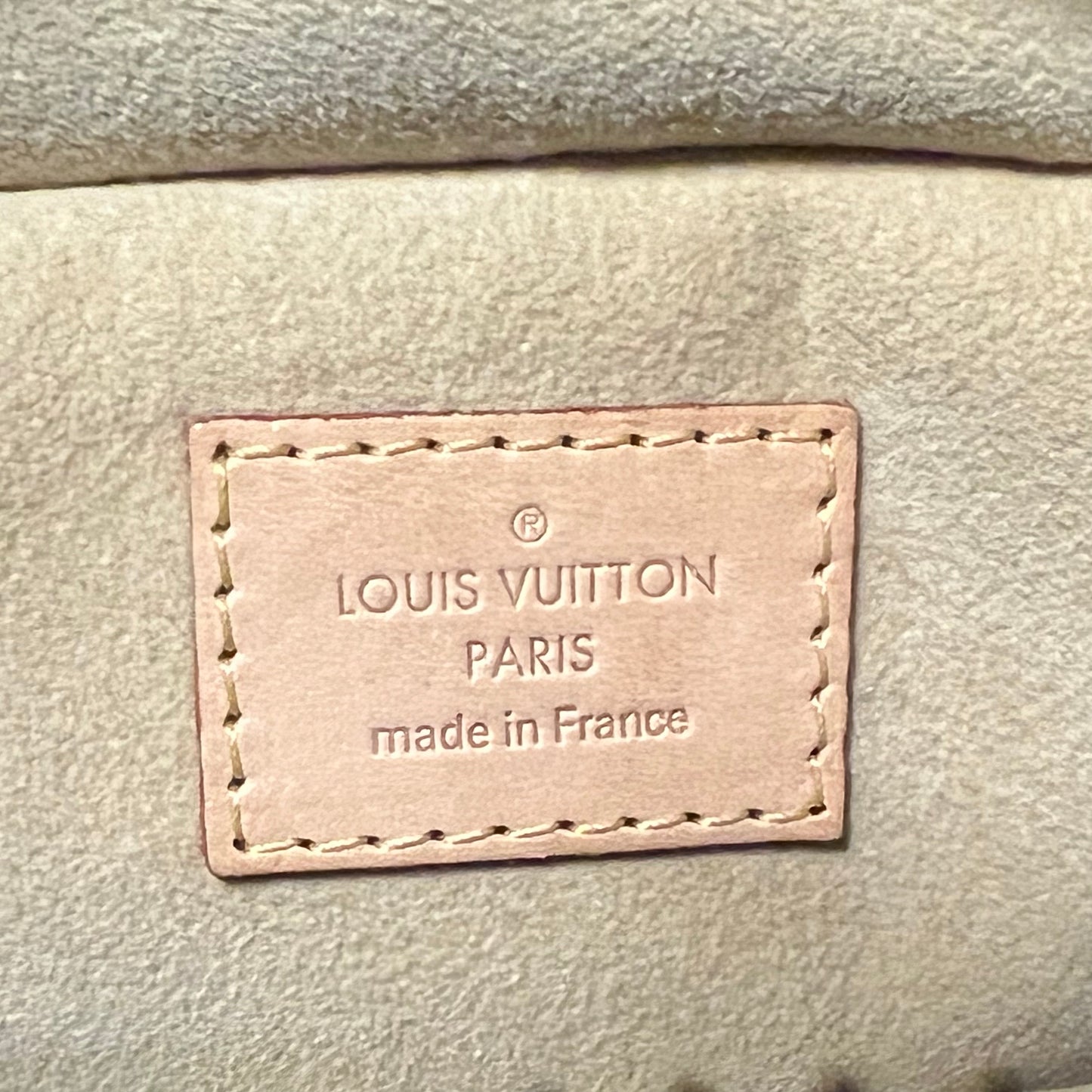 LOUIS VUITTON Manhattan PM