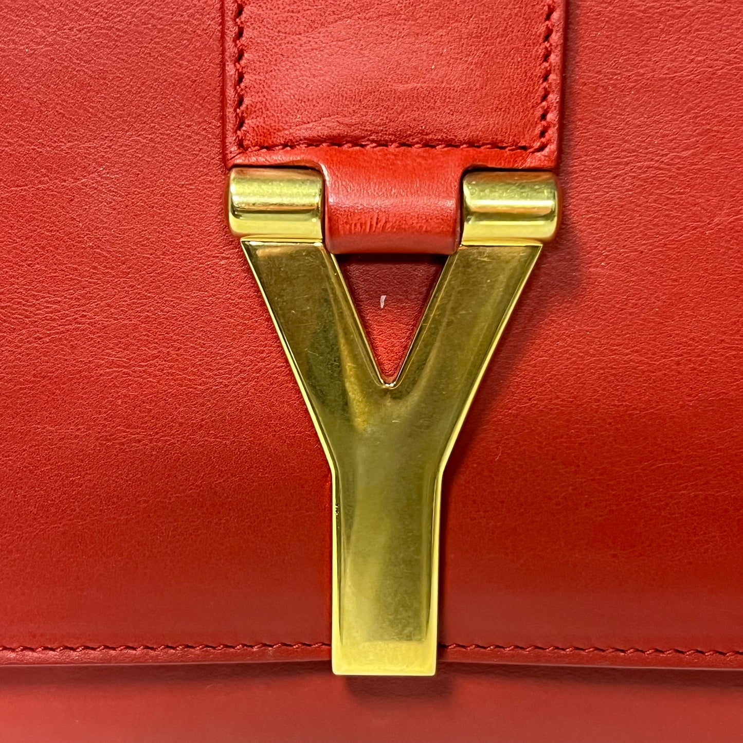 SAINT LAURENT Y Ligne Clutch in Red