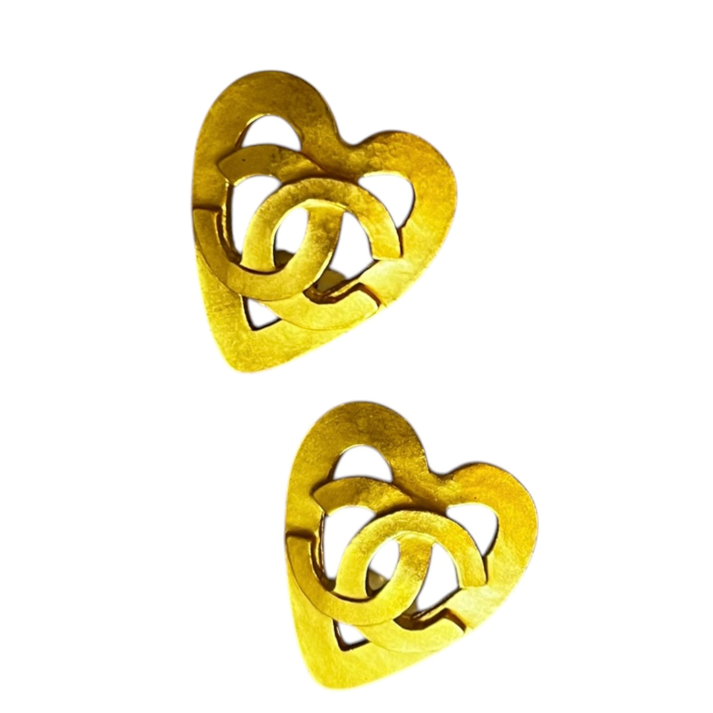 CHANEL CC Heart Earrings Gold Tone Spring 1995