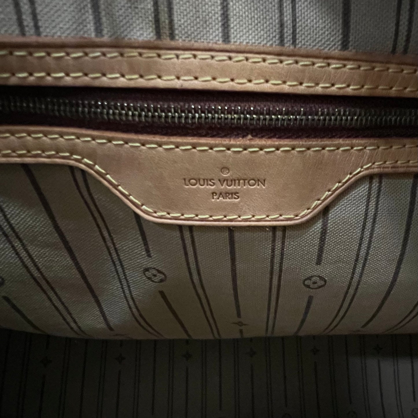 LOUIS VUITTON Delightful MM in Monogram Canvas