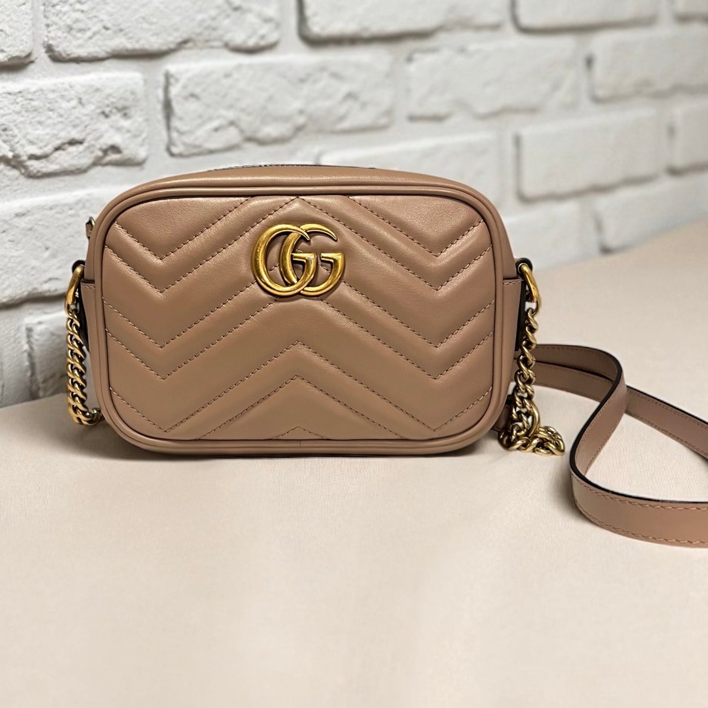 GUCCI GG Marmont Mini Camera Case Crossbody in Porcelain Rose
