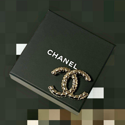 CHANEL Heart Quilted CC Brooch