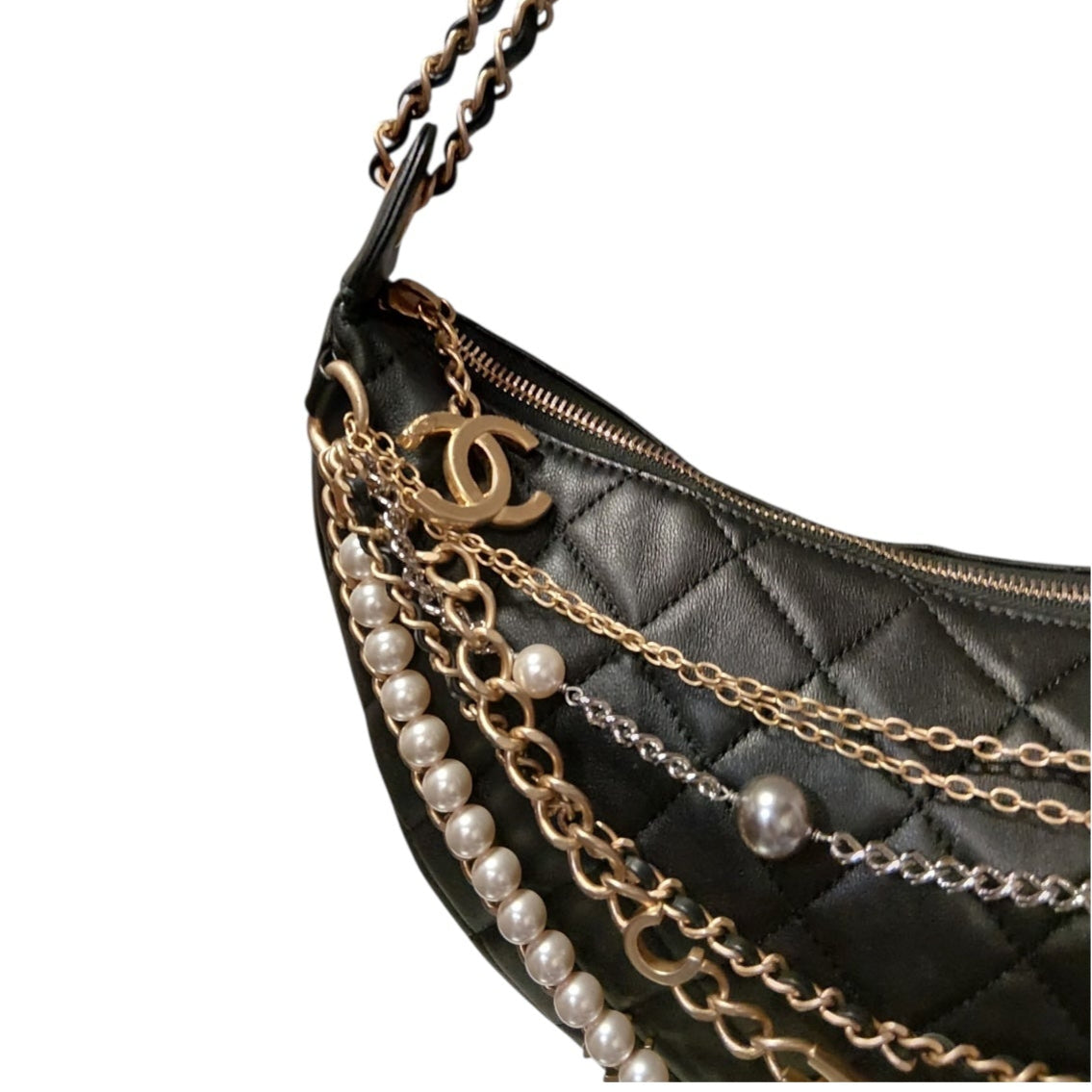 CHANEL Paris-New York All About Chains Hobo in Black