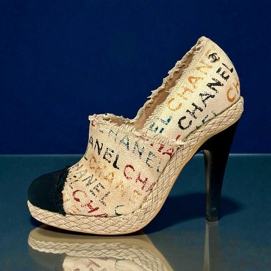 CHANEL Graffiti Cap Toe Pumps | 38.5