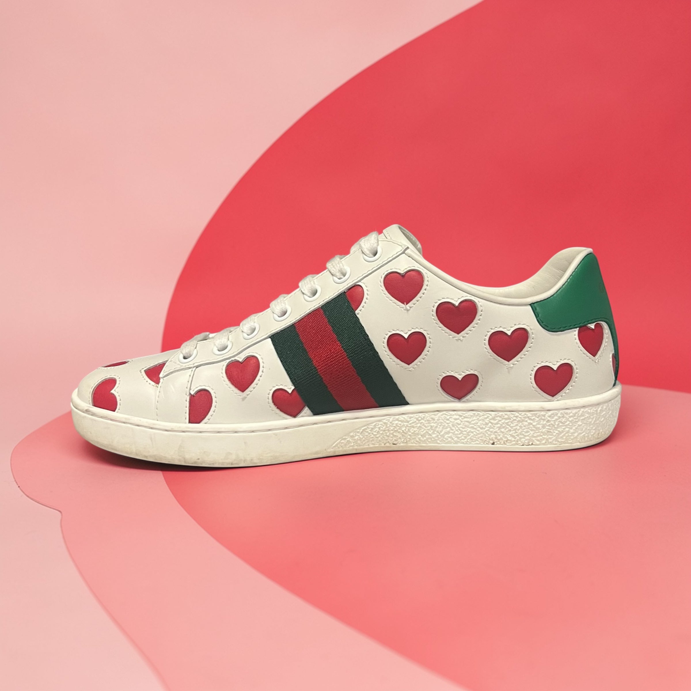 GUCCI グッチ　エース　Ace スニーカー　ハート GUCCI Ace Heart Sneakers – More Than You Can Imagine