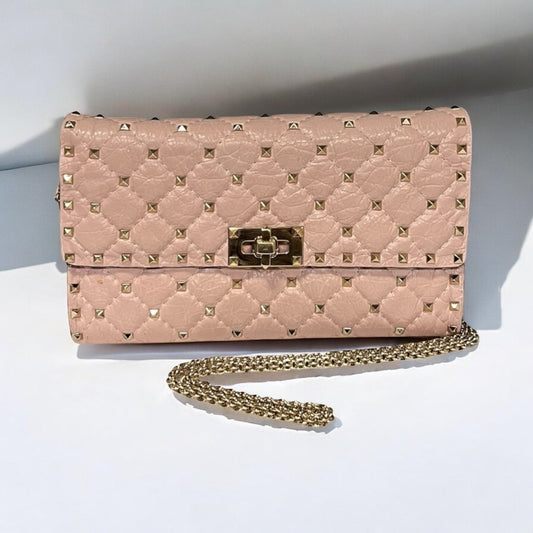 VALENTINO Rockstud Spike Nappa Leather Crossbody Clutch in Rose Cannelle