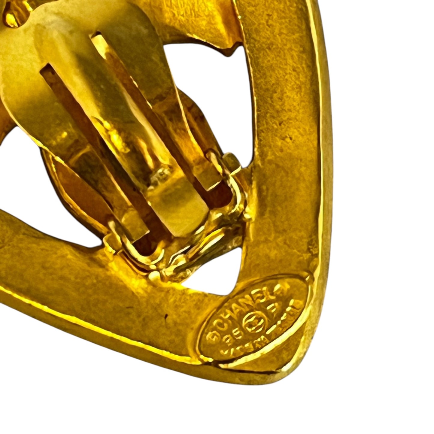 CHANEL CC Heart Earrings Gold Tone Spring 1995