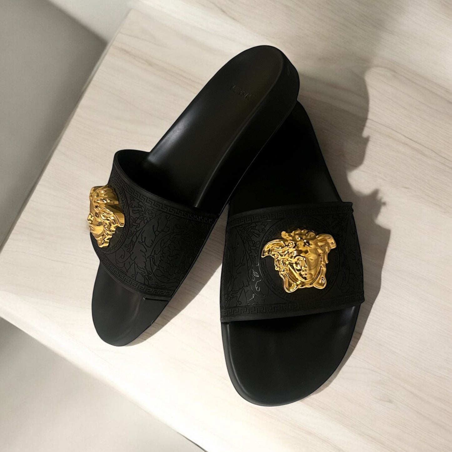 VERSACE Palazzo Slide Sandals |38