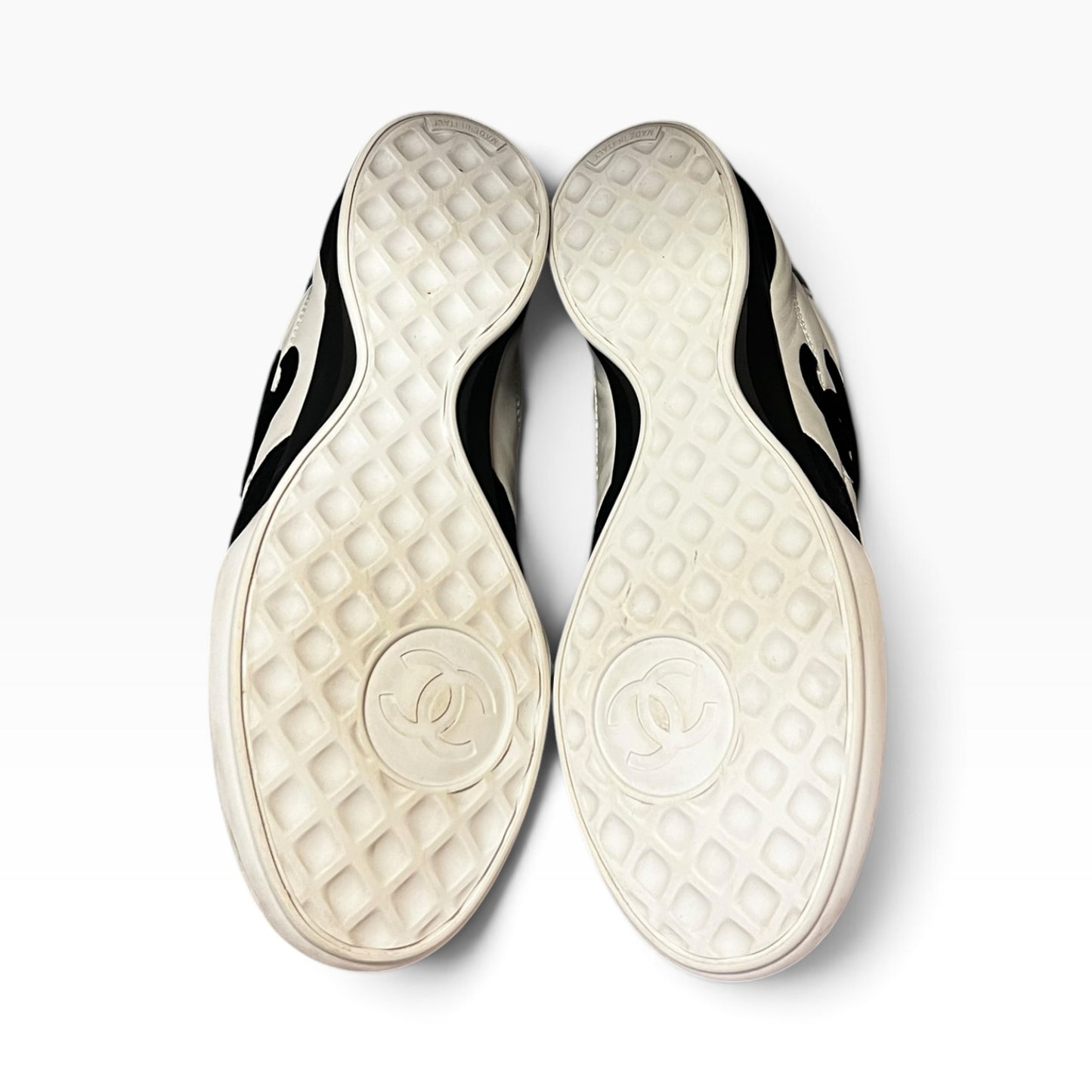 CHANEL Quilted CC Sneakers | 37.5